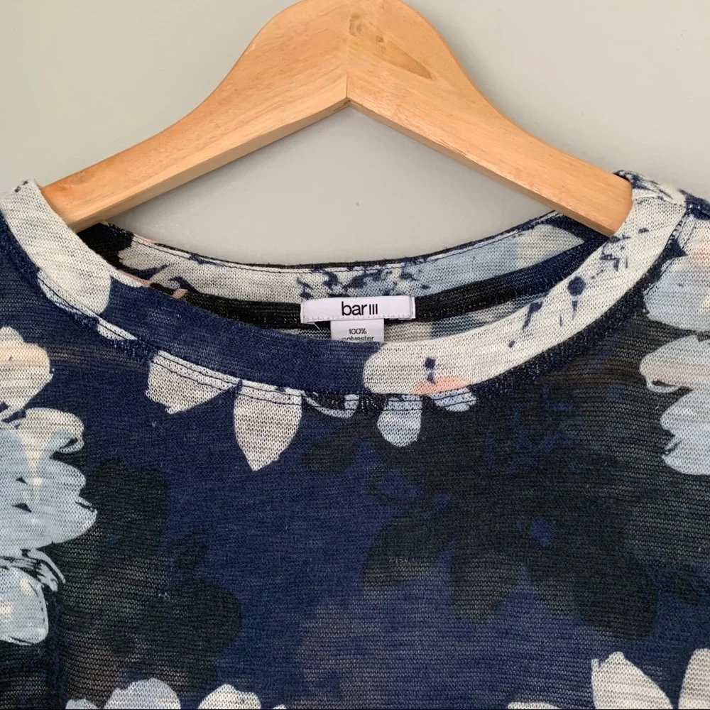 ASO Lydia Martin Bar III Cropped Long Floral Top - Picture 10 of 14